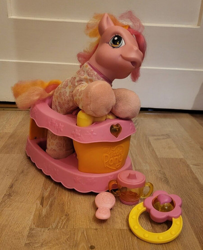 Little pony walking sweet - -,