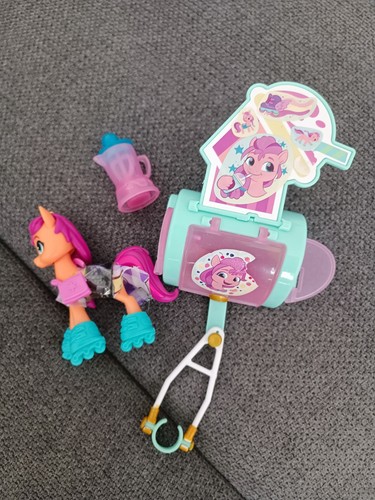 Little pony set - pony, wagon